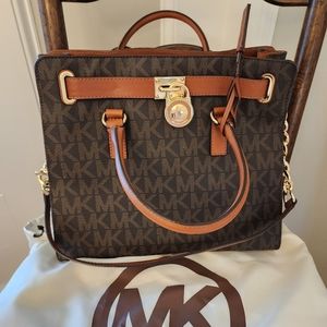 Excellent Condition Michael Kors Purse